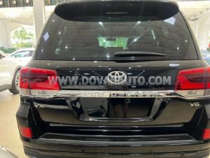 Xe Toyota Land Cruiser VX 4.6 V8 2014