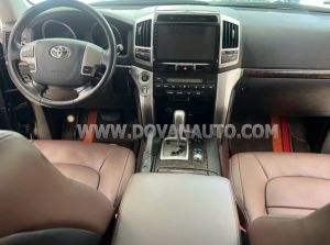 Xe Toyota Land Cruiser VX 4.6 V8 2014