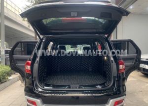 Xe Ford Everest Titanium 2.0L 4x2 AT 2019