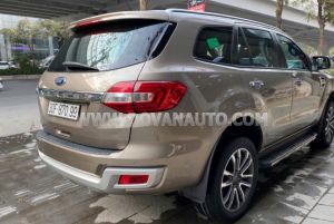 Xe Ford Everest Titanium 2.0L 4x2 AT 2019