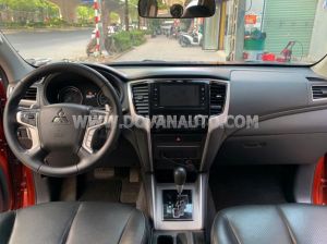 Xe Mitsubishi Triton 4x2 AT Mivec Premium 2020