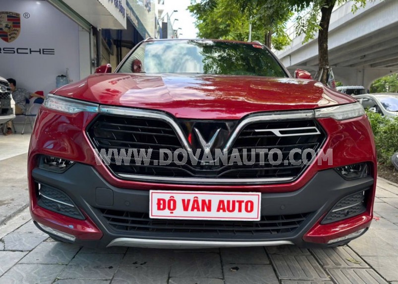 VinFast Lux SA 2.0 Premium 2.0 AT 2021