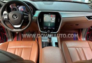 Xe VinFast Lux SA 2.0 Premium 2.0 AT 2021