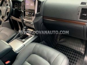 Xe Toyota Land Cruiser 4.6 V8 2020