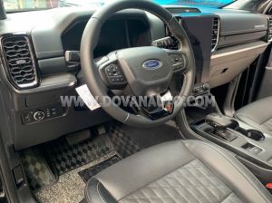 Xe Ford Everest Platinum 2.0L 4x4 AT 2025